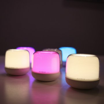MiPow Playbulb Candle 2 - chytrá LED svíčka