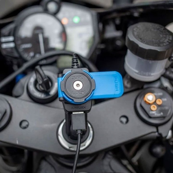 Quad Lock - USB Charger - Motorcycle - USB nabíječka na motorku