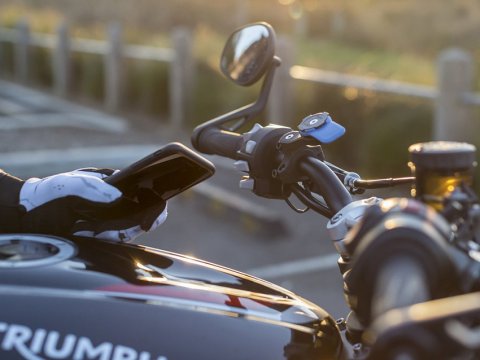Quad Lock Motorcycle Handlebar Mount Pro - Držák mobilního telefonu na motorku