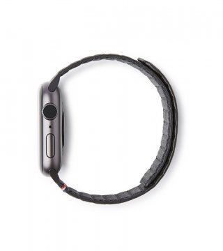 Decoded Leat Mag Trac Strap, kožený řemínek pro Apple Watch 41 / 40 / 38mm, černý