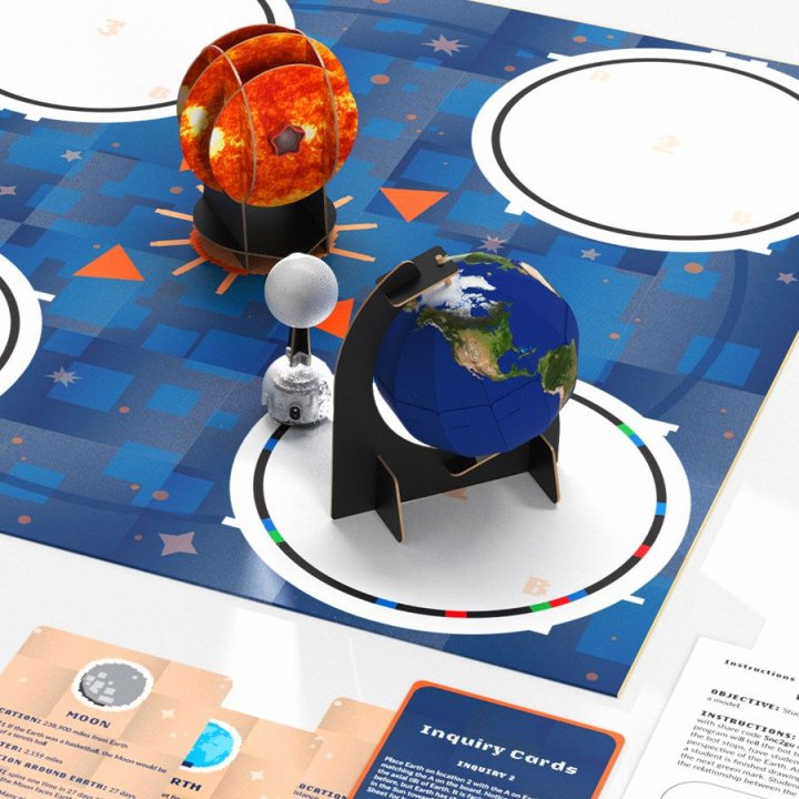 Ozobot STEAM Kits: OzoGoes - Slunce, Země a Měsíc