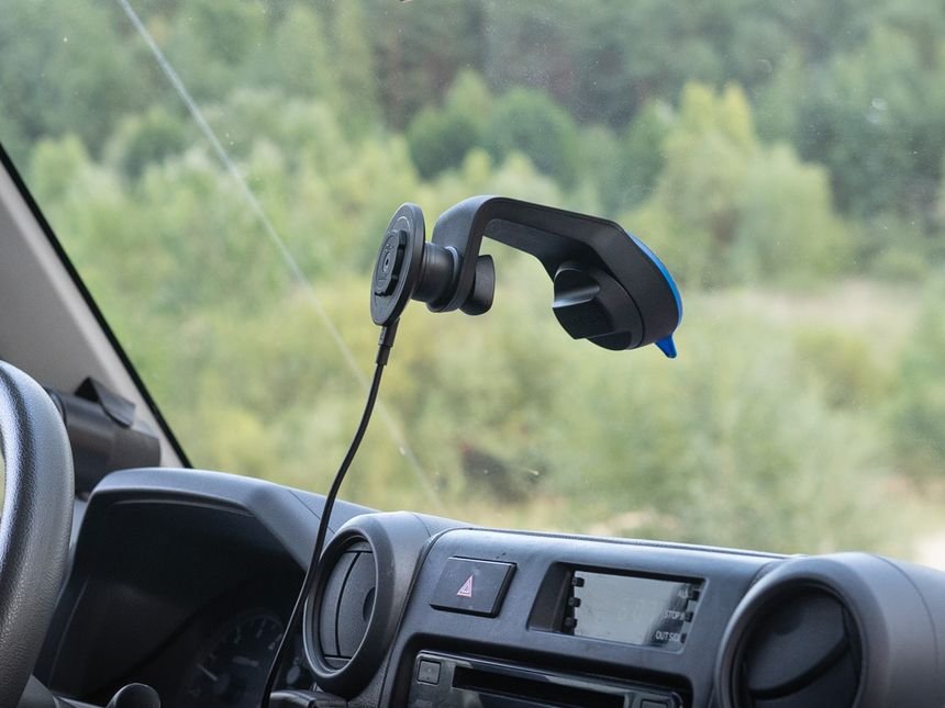 Quad Lock MAG Car Mount - přídavná magnetická bezdrátová nabíječka pro držák do auta