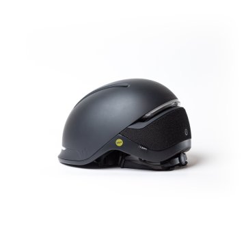 Unit 1 FARO Blackbird S, chytrá cyklistická helma