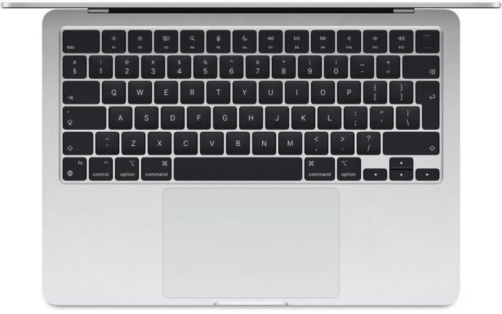 Apple MacBook Air 15,3" (2024) / M3 / 8GB / 256GB / vesmírně šedý